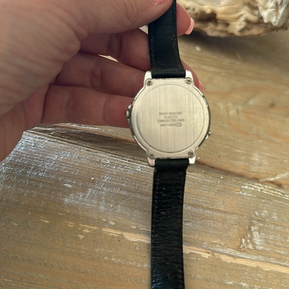 Vintage Mickey Mouse Lorus Flags Of The World Disney Watch - Picture 10 of 14